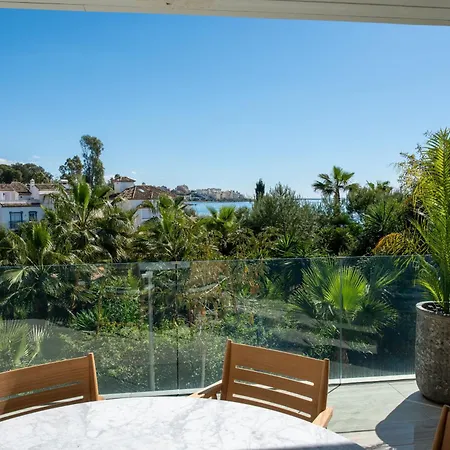Vivi Homes - Ocean Pearl - Sea View - Pool - Terrace Estepona