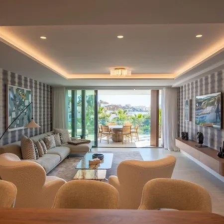 Vivi Homes - Ocean Pearl - Sea View - Pool - Terrace Estepona